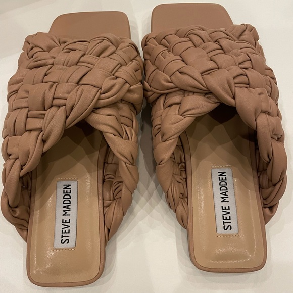 Steve Madden: MARINA TAN - Picture 2 of 6